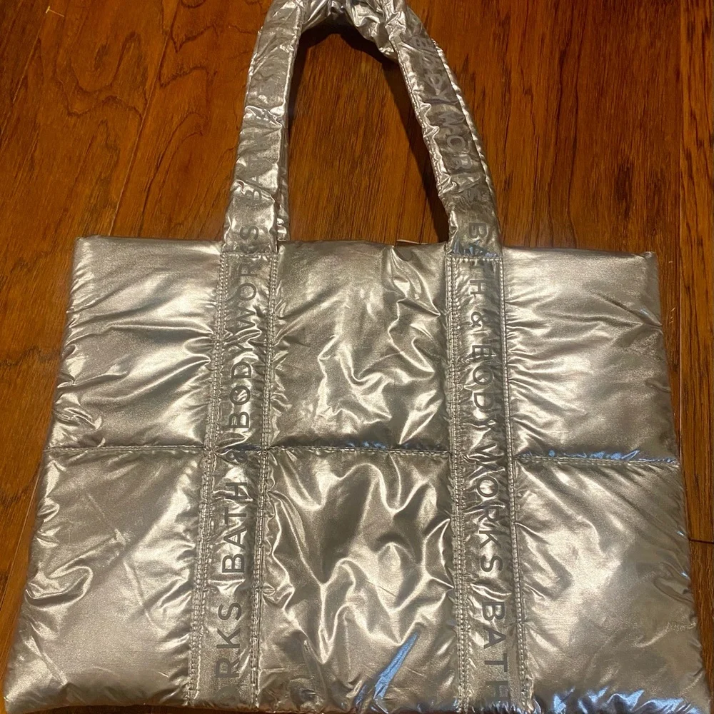 Bath & Body Works Shiny Silver‎ Puffer Bag